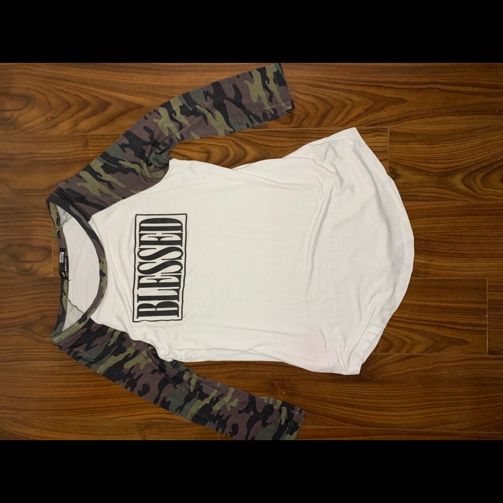 Camo shirt🦋